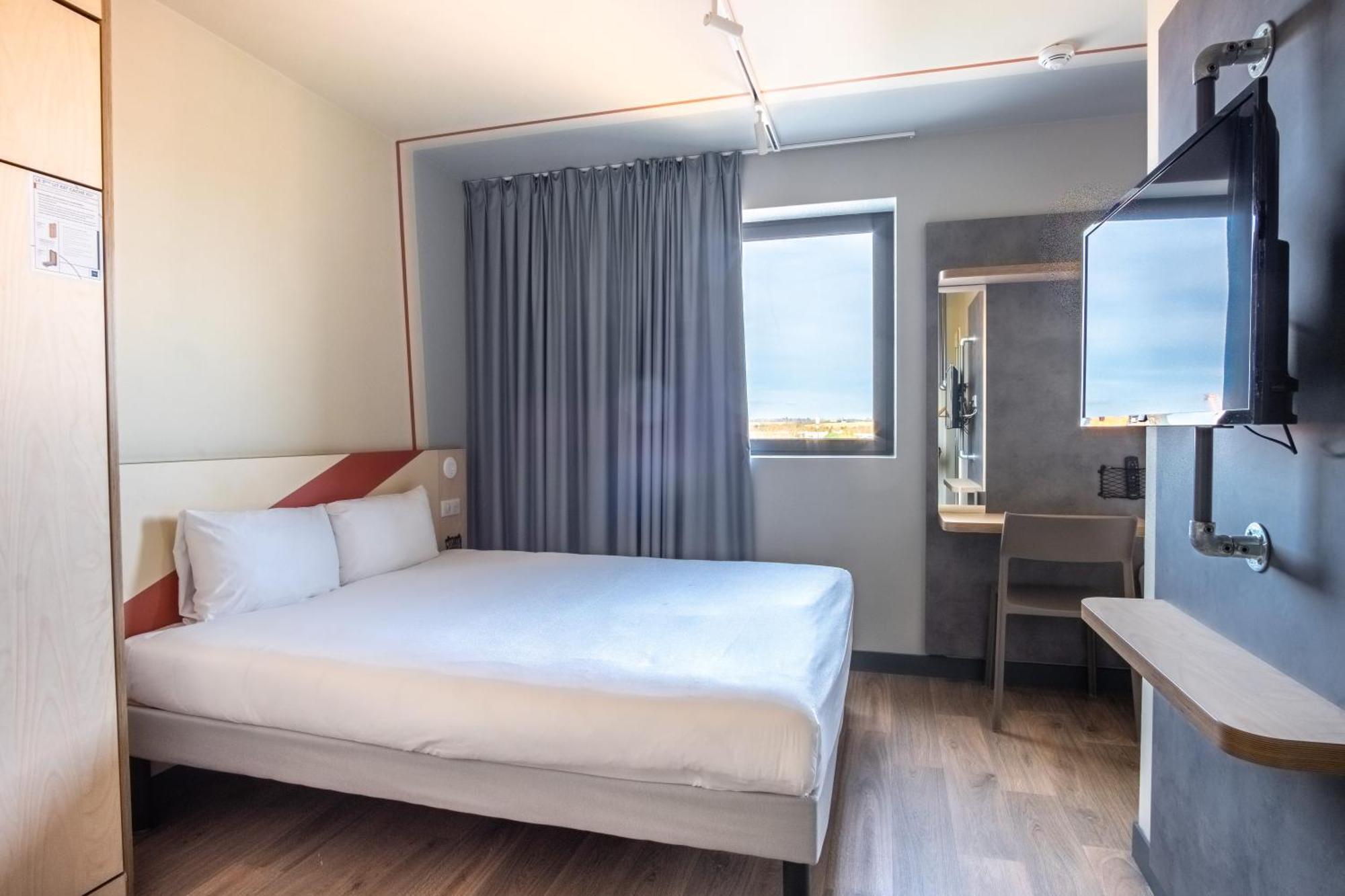 Ibis Budget Toulouse Labège Esterno foto