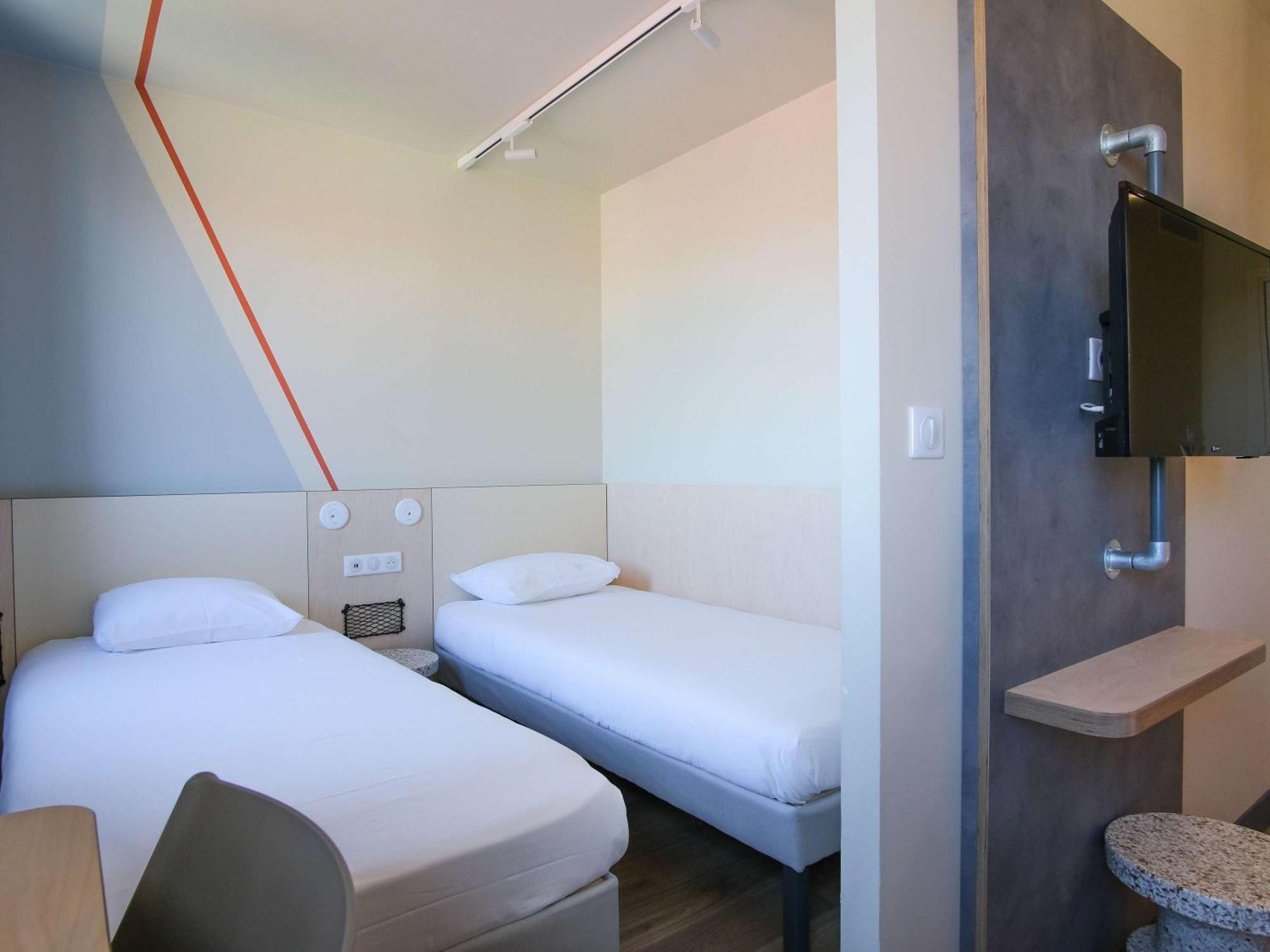 Ibis Budget Toulouse Labège Esterno foto